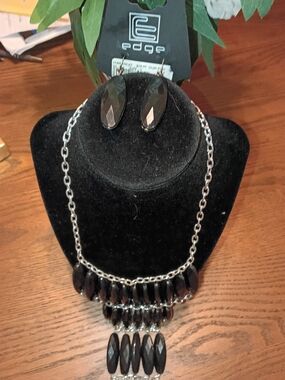 edge Black Faceted Teardrop Statement Necklace with Matching Earrings